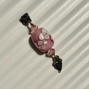 Sophisticated Pink Floral Handmade Beaded Pendant